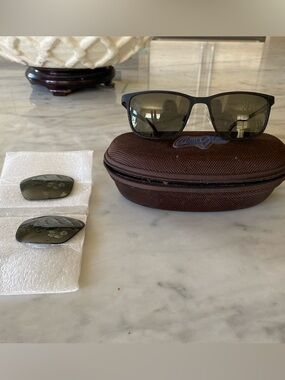 Maui Jim Polarized Sunglasses 532-2M